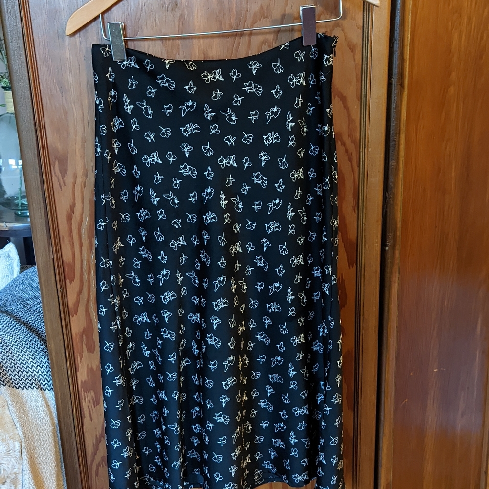 Midi Skirt Size M. Cotton Candy